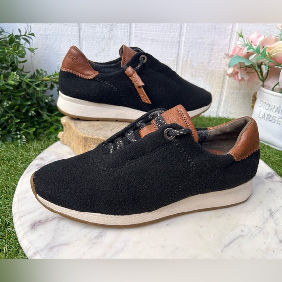 PAUL GREEN Kalista sneakers in Black Cognac Size US  6.5 UK 4 women’s like new - Picture 1 of 16